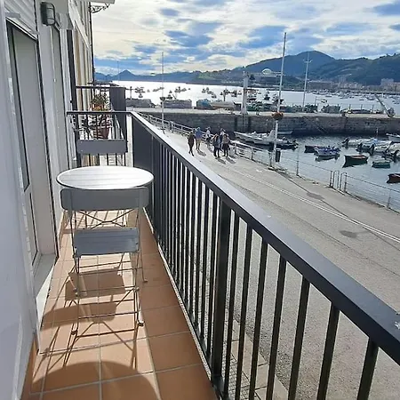 Daire Con Vistas Al Puerto *